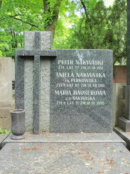 Zdjęcie grobu Maria Hauserowa (2)