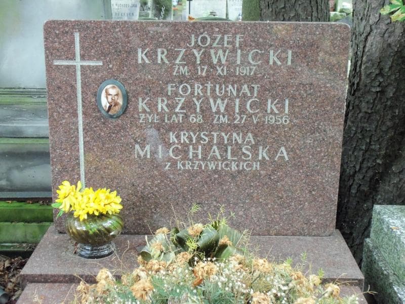 Zdjęcie grobu Fortunat Krzywicki (2)