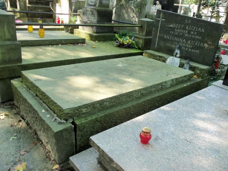 Zdjęcie grobu Józef Kuziak (1)