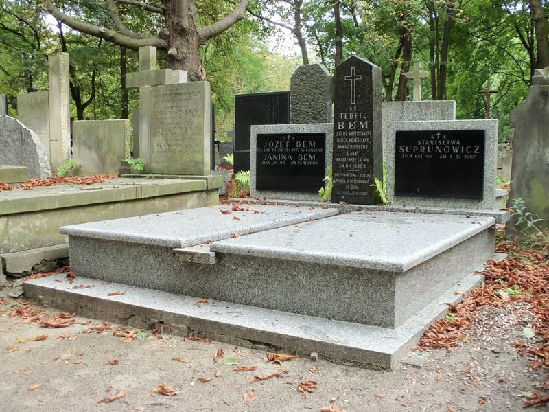 Zdjęcie grobu Józef Bem (1)