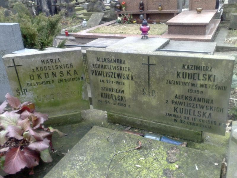Zdjęcie grobu Maria Okońska (2)