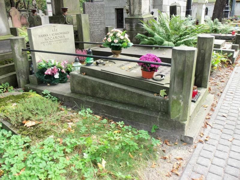 Zdjęcie grobu Krzykowscy (1)