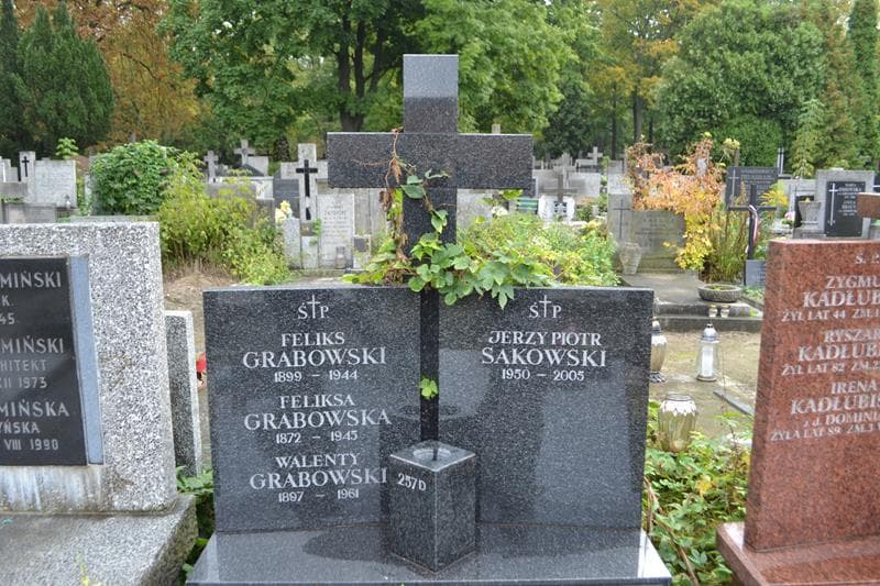 Zdjęcie grobu Feliksa Grabowska (2)