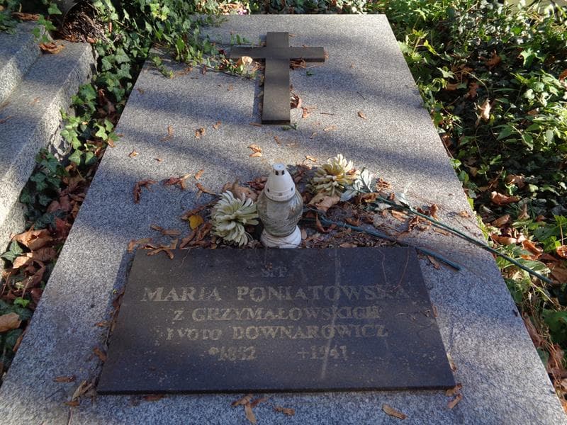 Zdjęcie grobu Maria Poniatowska (2)