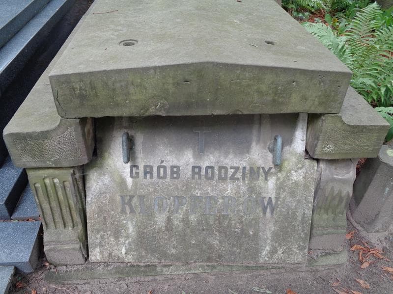 Zdjęcie grobu Klopferowie (2)