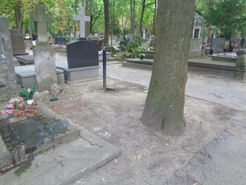 Zdjęcie grobu: Ujęcie Wody