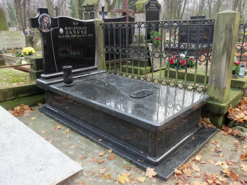 Zdjęcie grobu Mieczysław Janusz (1)