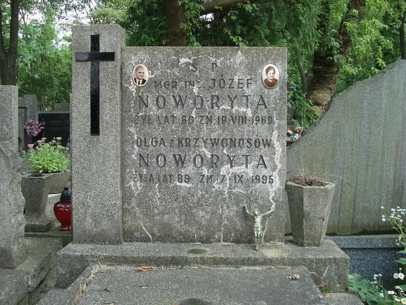 Zdjęcie grobu Olga Noworyta (2)