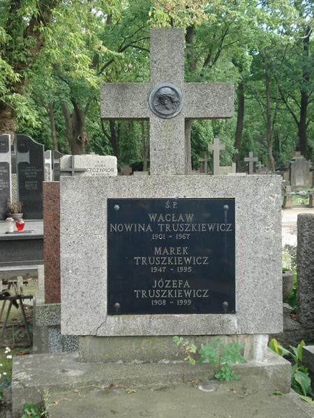 Zdjęcie grobu Wacław Nowina Truszkiewicz (2)