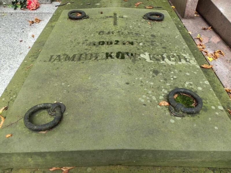 Zdjęcie grobu Jamiołkowscy (2)