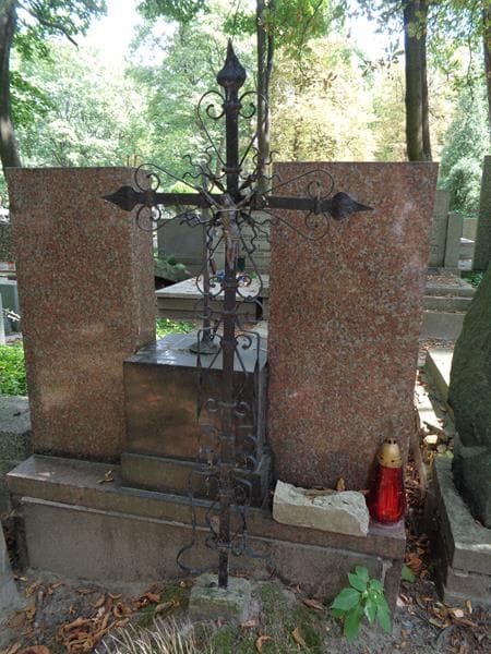Zdjęcie grobu Anonim (1)