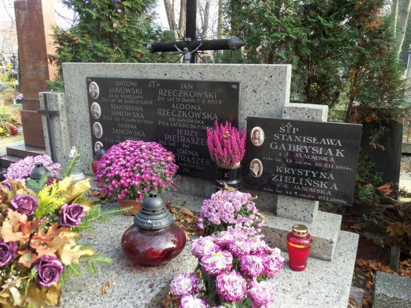 Zdjęcie grobu Stanisława Janowska (2)
