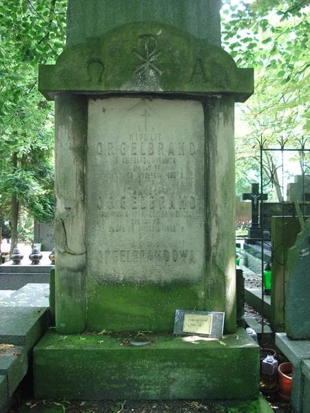 Zdjęcie grobu Caroline Bourreau (2)
