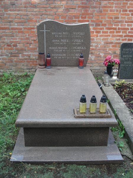 Zdjęcie grobu Anna Mierzwińska (1)