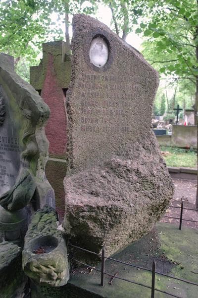 Zdjęcie grobu Reniuś Chęciński (2)