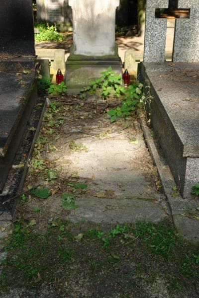 Zdjęcie grobu Anonim (1)