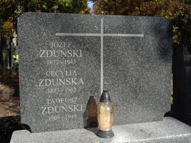 Zdjęcie grobu Cecylia Zduńska (2)