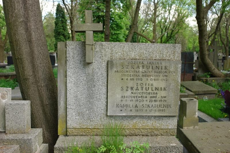 Zdjęcie grobu Kamilla Szkatulnik (2)