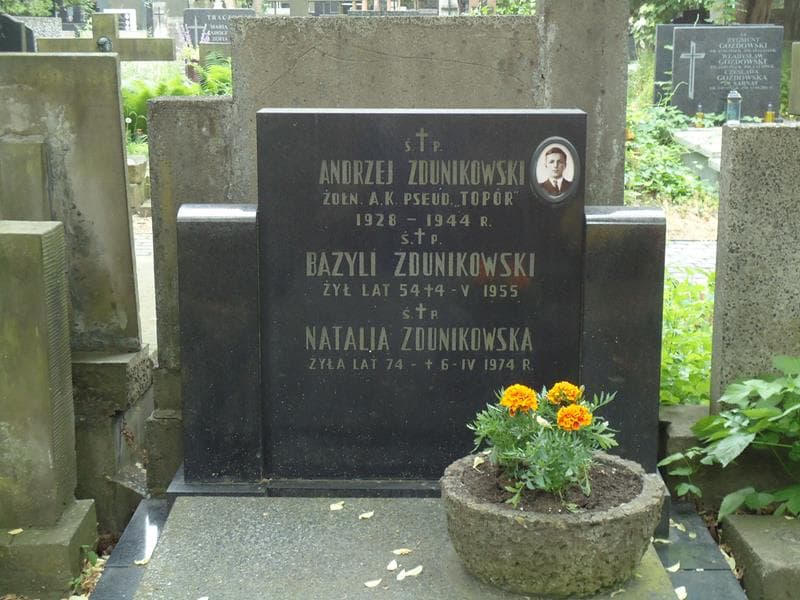 Zdjęcie grobu Natalia Zdunikowska (2)