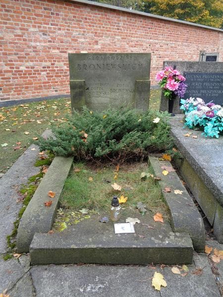 Zdjęcie grobu Zofja Broniewska (1)