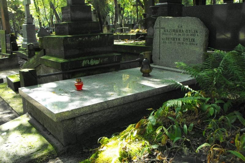 Zdjęcie grobu Kazimiera Dylik (1)