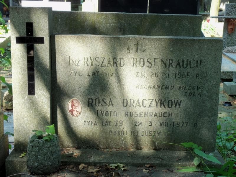 Zdjęcie grobu Rosa Draczykow (2)