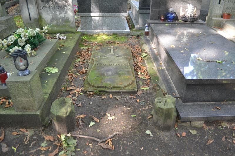 Zdjęcie grobu Adam Jasiński (1)