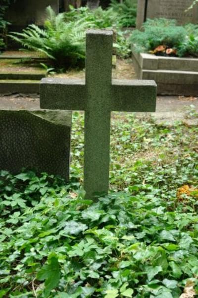 Zdjęcie grobu Anonim (2)