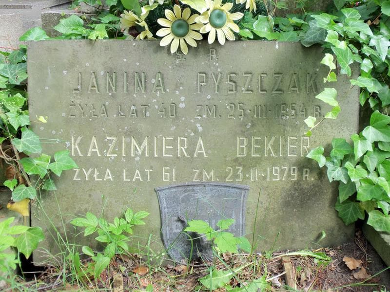 Zdjęcie grobu Kazimiera Bekier (2)