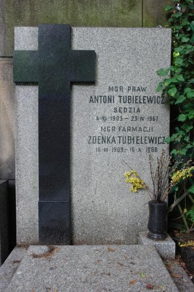 Zdjęcie grobu Antoni Tubielewicz (2)