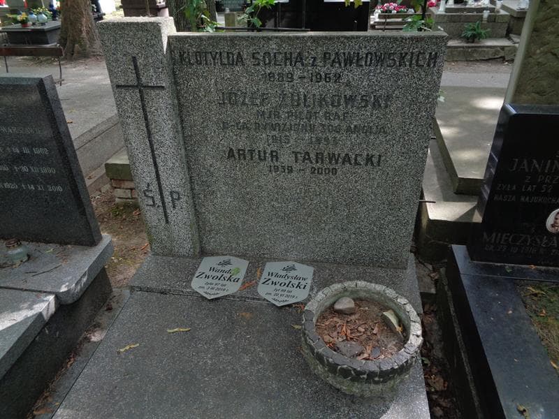Zdjęcie grobu Artur Tarwacki (2)