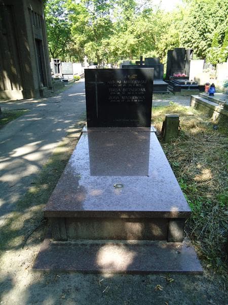 Zdjęcie grobu: Antoni Madejewski