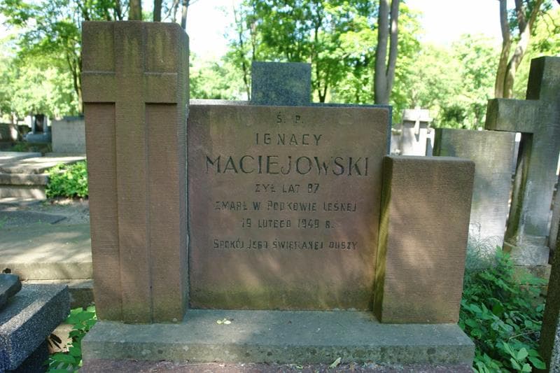 Zdjęcie grobu Ignacy Maciejowski (2)