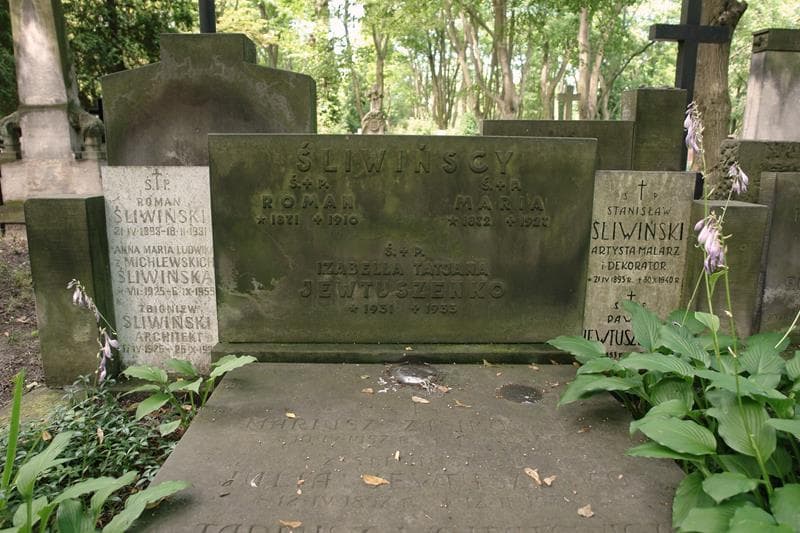 Zdjęcie grobu Julia Jewtuszenko (2)