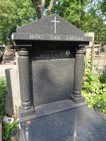 Zdjęcie grobu Andrzej Miernik (2)