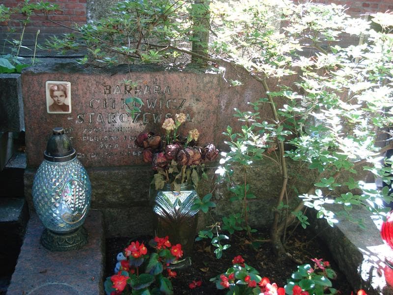 Zdjęcie grobu Barbara Citkowicz-Starczewska (1)