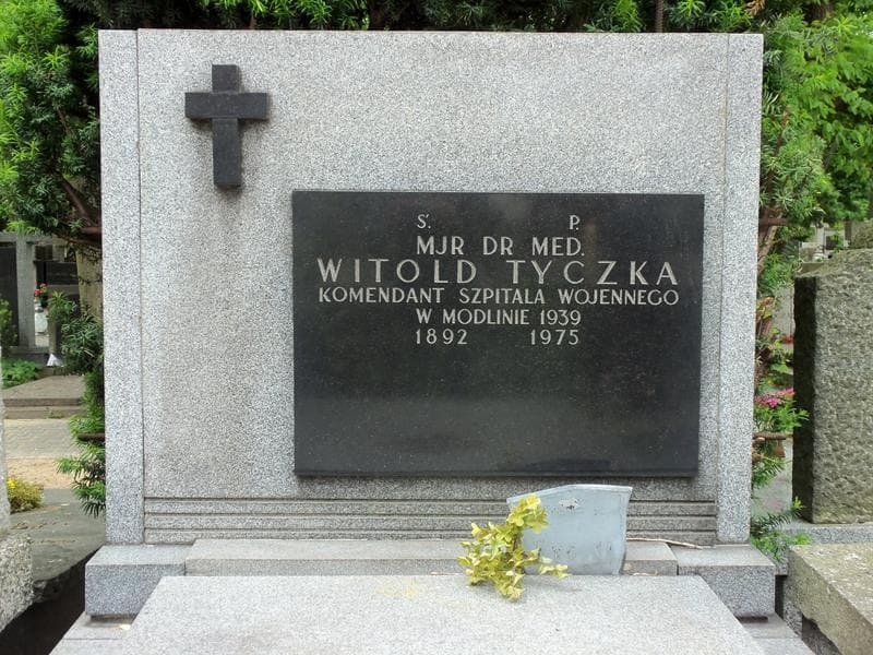 Zdjęcie grobu Witold Tyczka (2)
