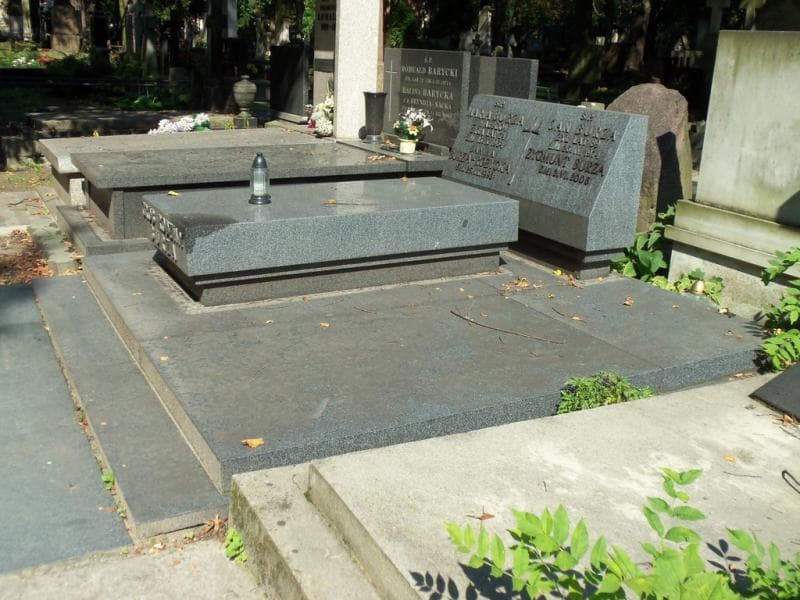 Zdjęcie grobu Jan Burza (1)