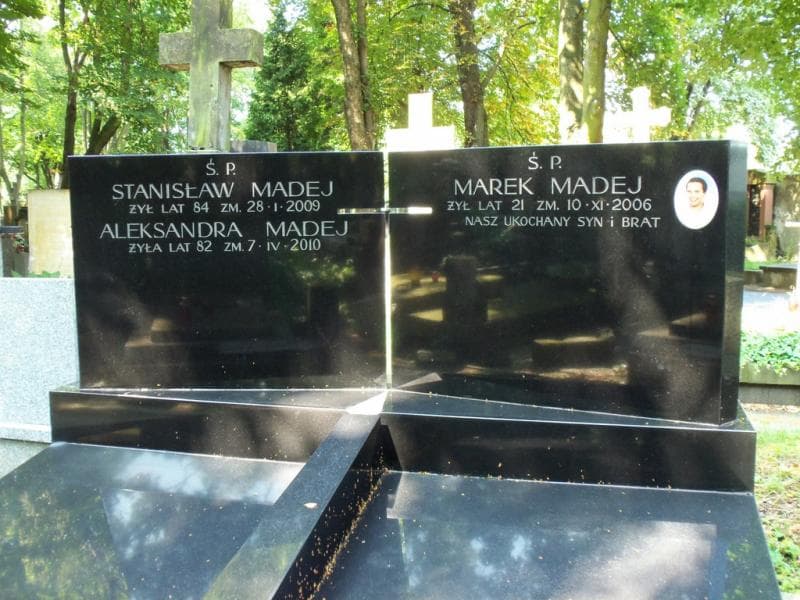 Zdjęcie grobu Marek Madej (2)
