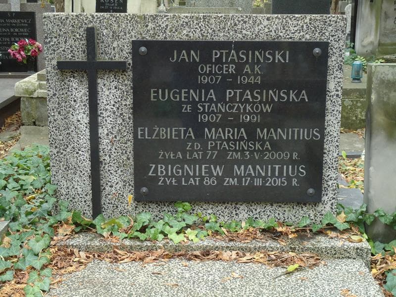 Zdjęcie grobu Zbigniew Manitius (2)