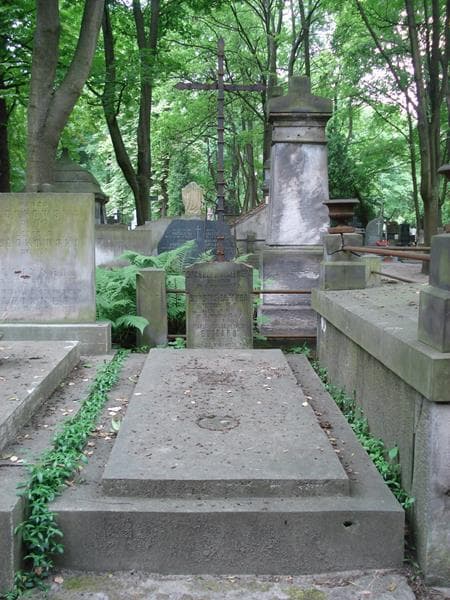 Zdjęcie grobu Marja Guirard (1)