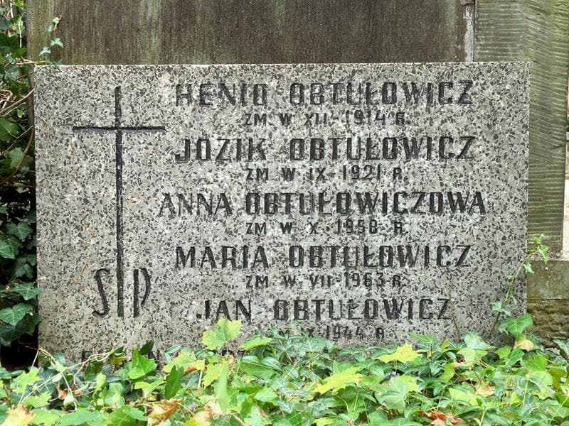 Zdjęcie grobu Jozik Obtułowicz (2)