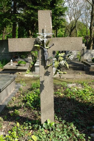 Zdjęcie grobu Anonim (2)