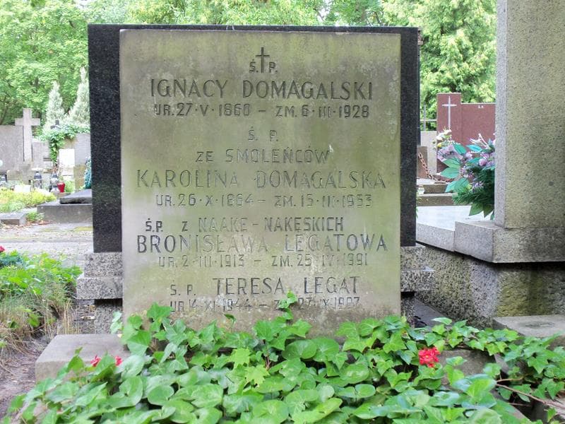 Zdjęcie grobu Bronisława Legatowa (2)