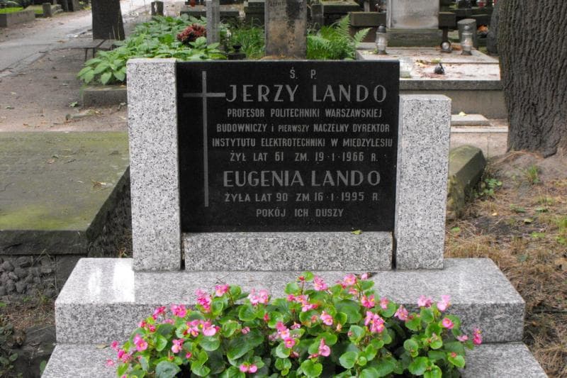 Zdjęcie grobu Eugenia Lando (1)