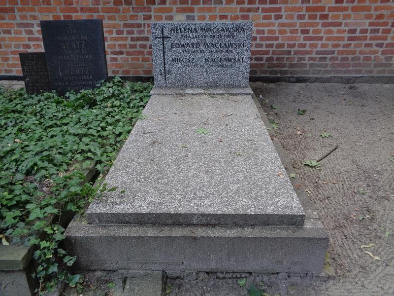 Zdjęcie grobu Helena Wacławska (1)