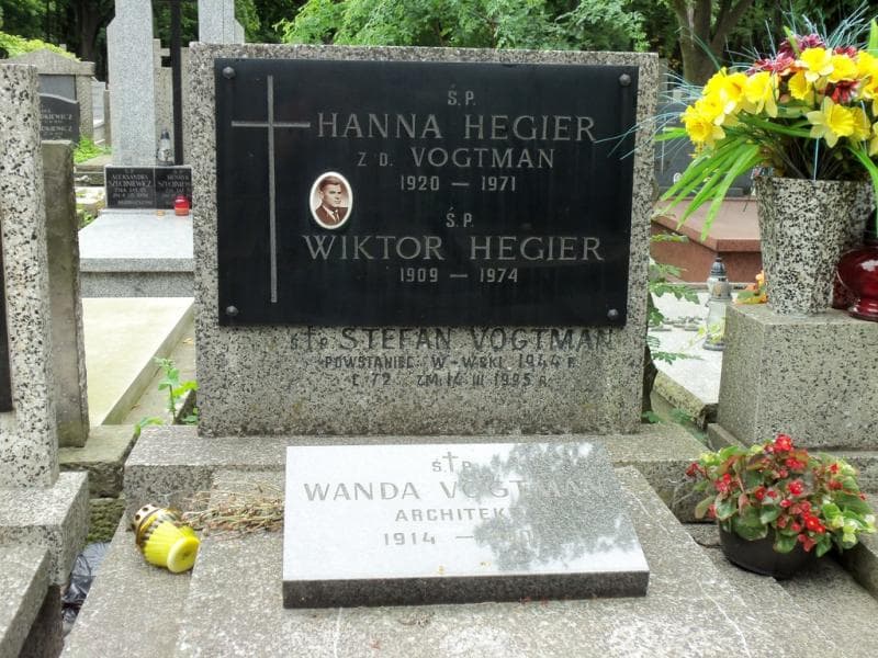 Zdjęcie grobu Wiktor Hegier (2)
