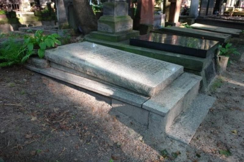 Zdjęcie grobu Adam Brochocki (1)