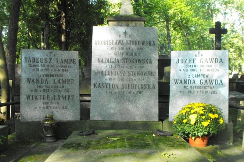 Zdjęcie grobu Wiktor Lampe (2)