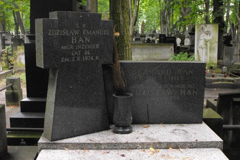 Zdjęcie grobu Bernard Han (2)